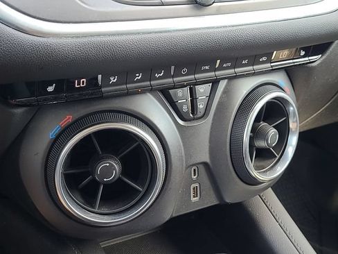 Used 2020 Chevrolet Blazer LT FWD image 20