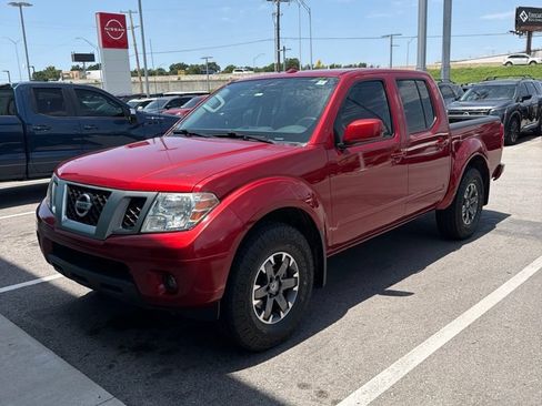 Used 2017 Nissan Frontier PRO-4X AWD/4WD image 1