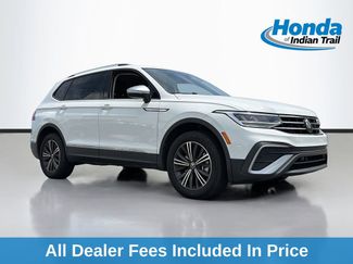 Used 2024 Volkswagen Tiguan SE FWD video 1
