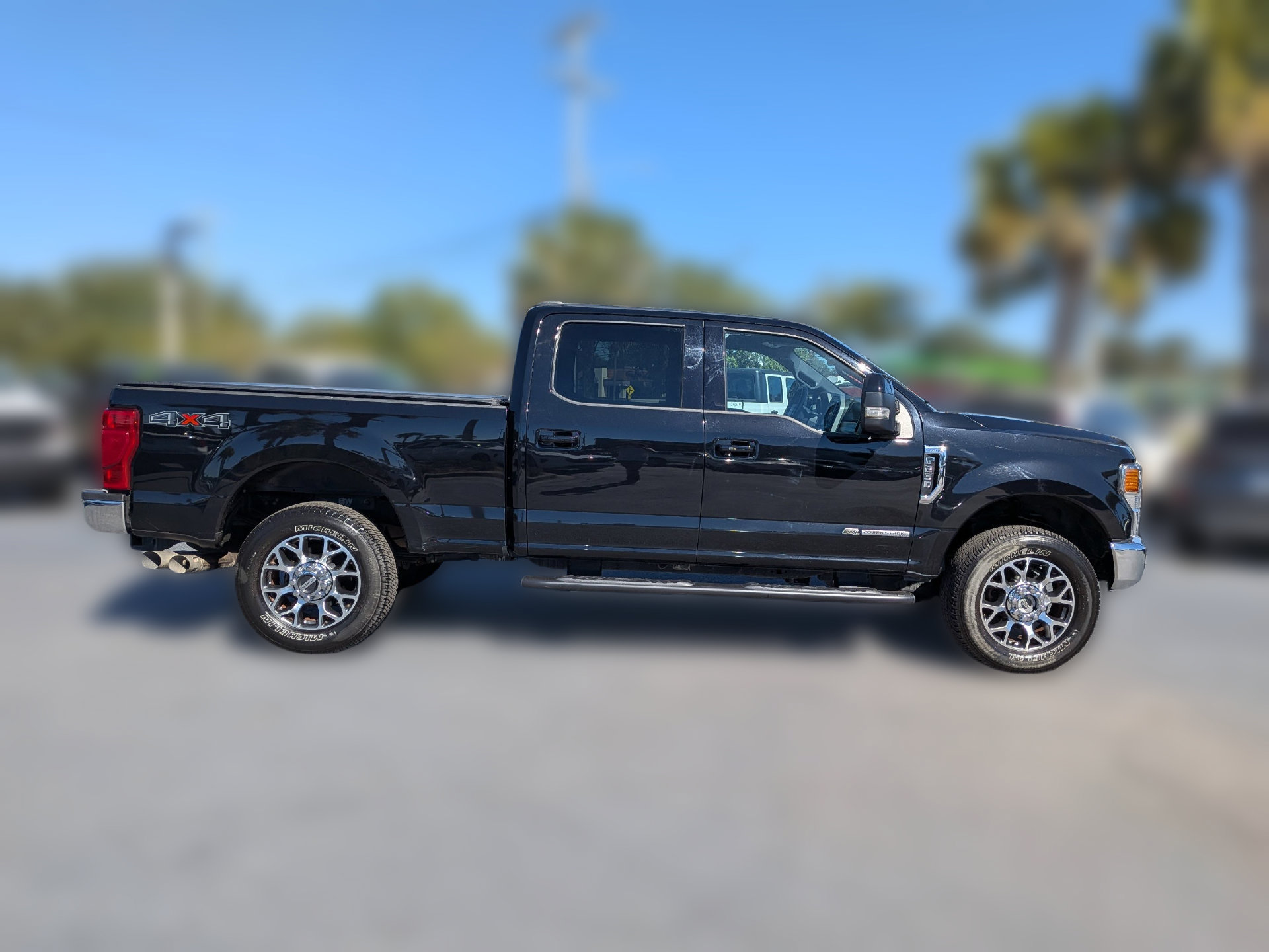 Certified 2022 Ford F250 Lariat w/ Lariat Ultimate Package AWD/4WD image 3