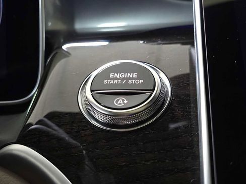 New 2026 Mercedes-Benz GLC 300 4MATIC image 34