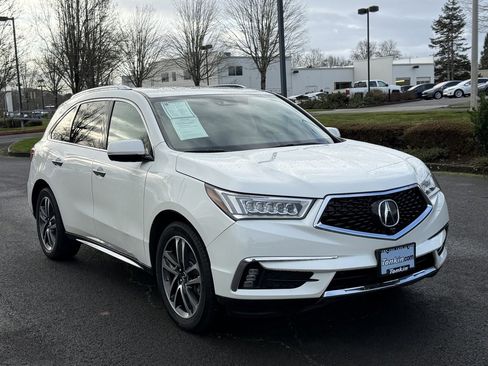 Used 2017 Acura MDX SH-AWD image 2