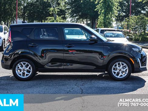 Used 2025 Kia Soul LX w/ LX Technology Package FWD image 10