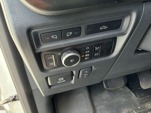 Used 2023 Ford F150 Platinum w/ Equipment Group 701A High AWD/4WD image 29
