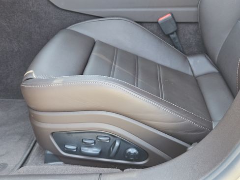 Certified 2026 Porsche Panamera 4 AWD/4WD image 23