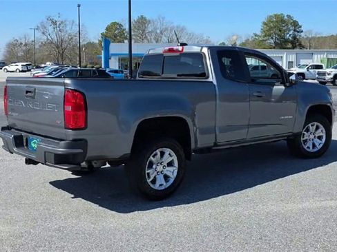 Used 2021 Chevrolet Colorado LT w/ LT Convenience Package image 8