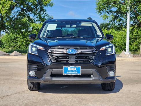 Used 2023 Subaru Forester Limited AWD/4WD image 2