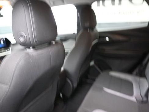 Used 2024 Chevrolet TrailBlazer LT w/ LT Cold Weather Package FWD image 24