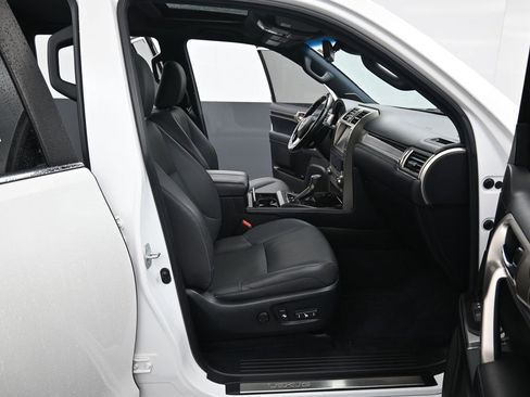 Used 2020 Lexus GX 460 Premium image 40