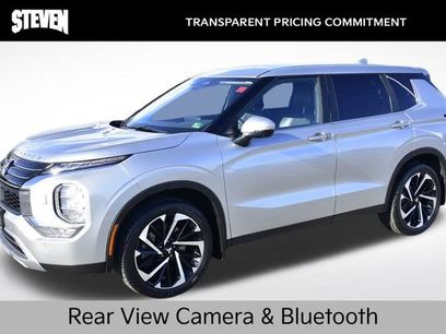 Used 2023 Mitsubishi Outlander SE