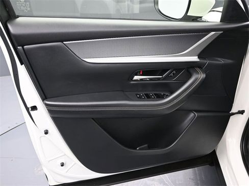 Certified 2024 MAZDA CX-90 3.3 Turbo w/ Preferred Plus image 12