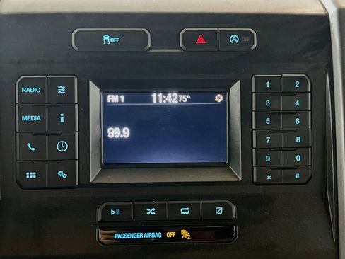 Used 2018 Ford F150 XLT RWD image 10