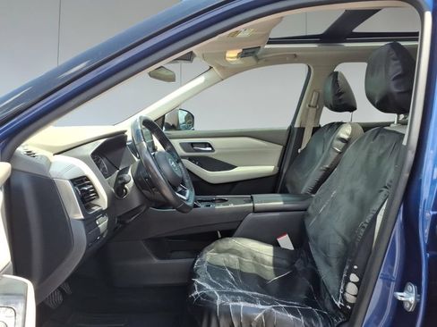 Used 2021 Nissan Rogue SV w/ Premium Package FWD image 15