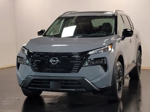 New 2026 Nissan Rogue SV image 5