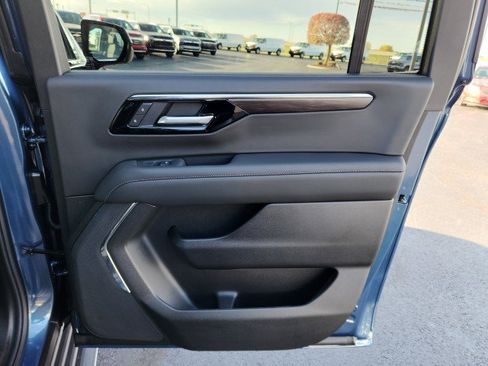 New 2026 Chevrolet Suburban LS image 20