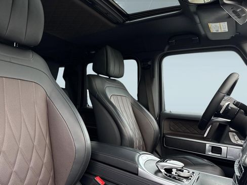 Used 2024 Mercedes-Benz G 550 image 33