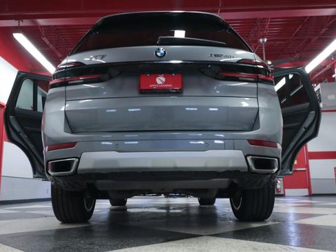 Used 2026 BMW X7 xDrive40i AWD/4WD image 38