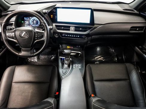 Used 2024 Lexus UX 250h AWD w/ Premium Package image 12