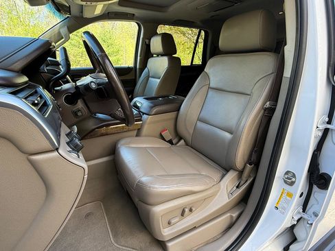 Used 2019 Chevrolet Tahoe LT AWD/4WD image 15