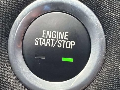 Used 2025 Chevrolet Malibu LT FWD image 25