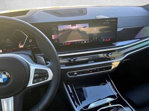 Used 2026 BMW X5 sDrive40i w/ M Sport Package image 8