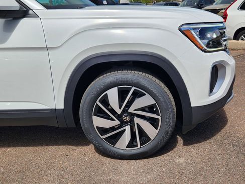 New 2026 Volkswagen Atlas SE image 29