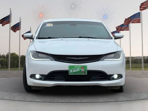 Used 2015 Chrysler 200 S w/ Navigation & Sound Group I image 2