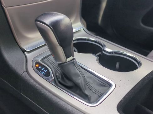 Certified 2020 Jeep Grand Cherokee Laredo image 31