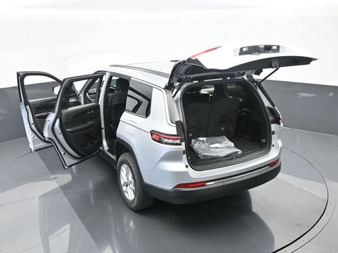 Used 2024 Jeep Grand Cherokee L Laredo RWD image 58