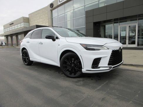 Used 2024 Lexus RX 500h F Sport w/ Convenience Package image 14