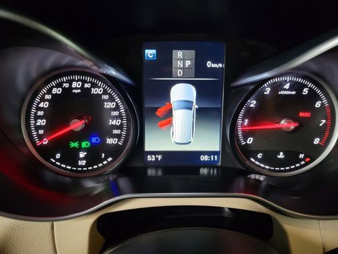 Used 2018 Mercedes-Benz GLC 300 image 17