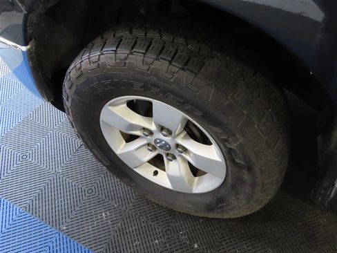 Used 2019 RAM 1500 Classic SLT image 6