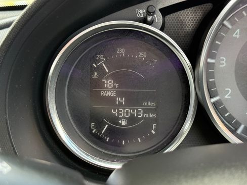 Used 2017 MAZDA MX-5 Miata Club RWD image 32