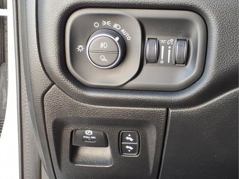 Used 2023 RAM 1500 Laramie image 19