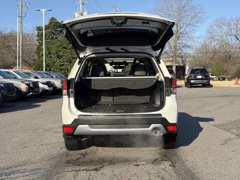 Used 2021 Subaru Forester Touring w/ Popular Package #2 image 11