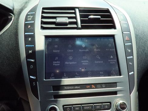 Used 2020 Lincoln MKZ Reserve FWD image 21