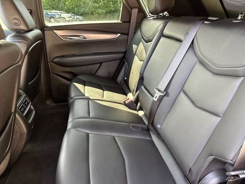 Certified 2023 Cadillac XT5 Luxury AWD/4WD image 17