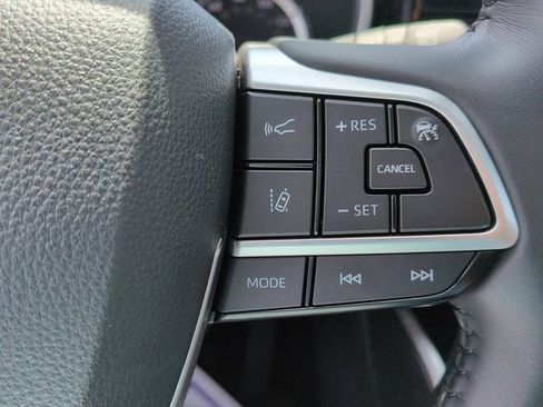 Certified 2025 Toyota Highlander XLE AWD/4WD image 20
