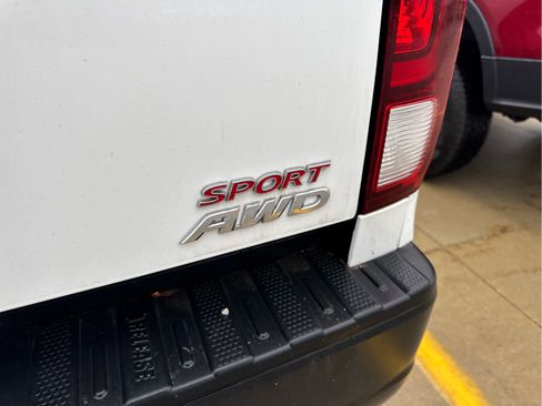 Used 2021 Honda Ridgeline Sport image 10