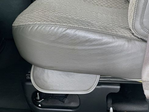 Used 2023 GMC Savana 2500 w/ Driver Convenience Package image 22