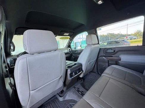 Used 2022 GMC Sierra 2500 SLT w/ SLT Premium Package image 22