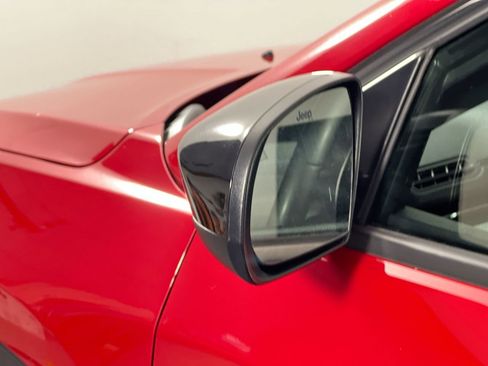 Used 2024 Jeep Compass Latitude image 10