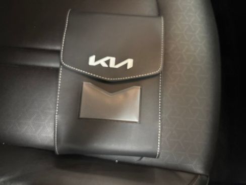 Used 2023 Kia Sorento S AWD/4WD image 40