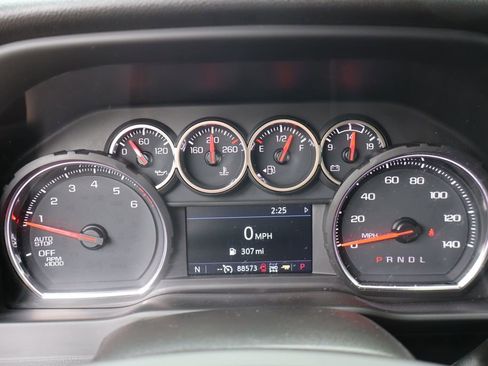 Used 2021 Chevrolet Silverado 1500 LT AWD/4WD image 16