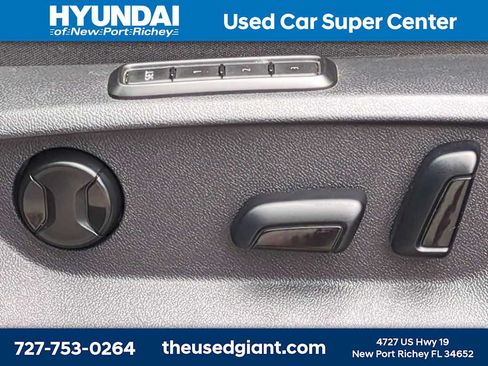 Used 2019 Volkswagen Atlas SEL FWD image 22