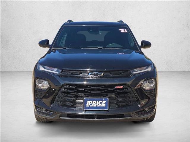 Used 2021 Chevrolet TrailBlazer RS w/ Technology Package FWD image 2
