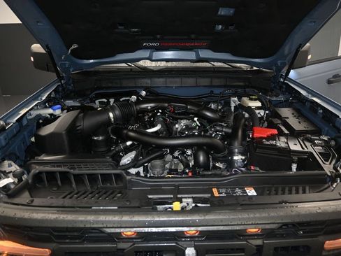 Certified 2024 Ford Bronco Raptor w/ Interior Carbon Fiber Pack 6 AWD/4WD image 18