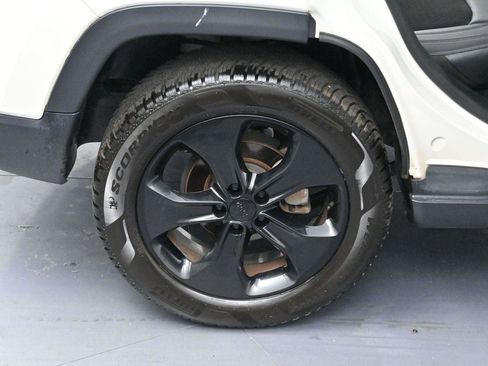 Used 2018 Jeep Compass Latitude w/ Popular Equipment Group AWD/4WD image 31