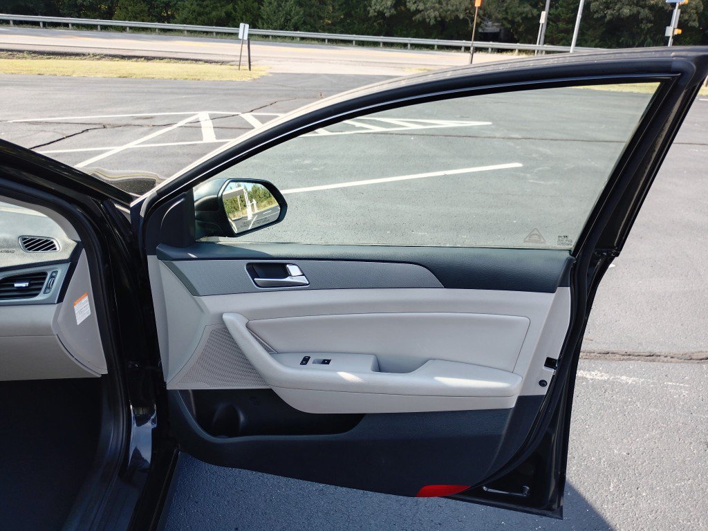Used 2018 Hyundai Sonata SE FWD image 10