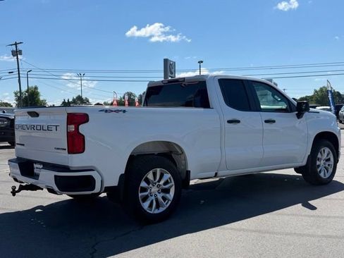Used 2021 Chevrolet Silverado 1500 Custom AWD/4WD image 7
